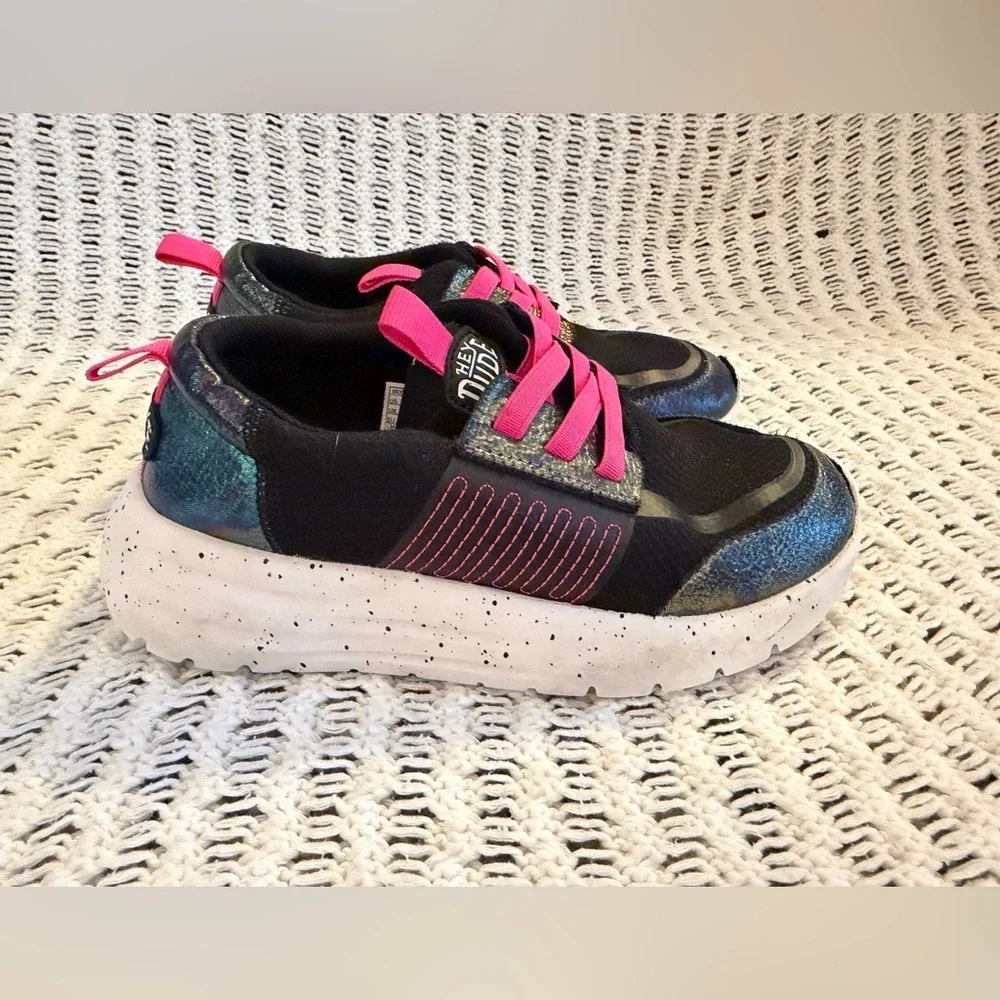 HEY DUDE Gently Used Sirocco Play Pink Black Shimmer Sneaker Shoes Kids Size 1